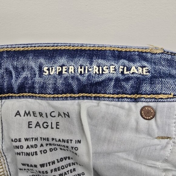 AMERICAN EAGLE Super Hi-Rise Flare Jeans Womens Size 14 Blue Denim Raw Edge - Picture 6 of 10